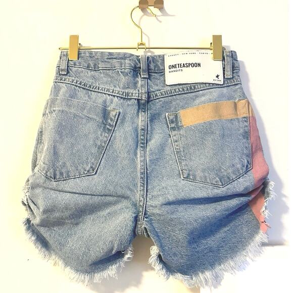 One teaspoon shorts size 22 cute pink and cream striped detail - Picture 2 of 16